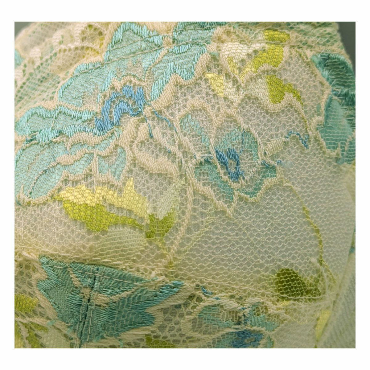 ミントグリーン　アップ